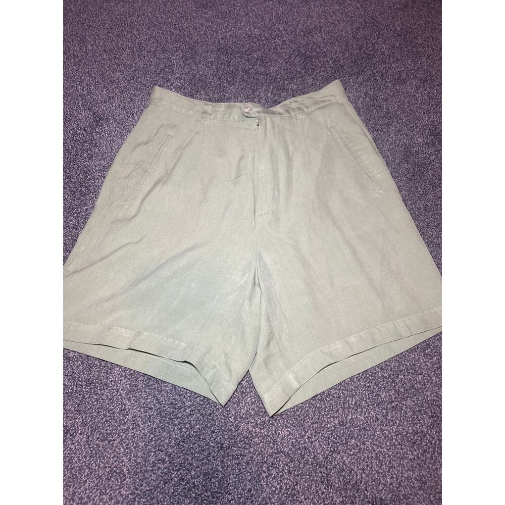 Women’s Tommy Bahamas swill green shorts size 8
